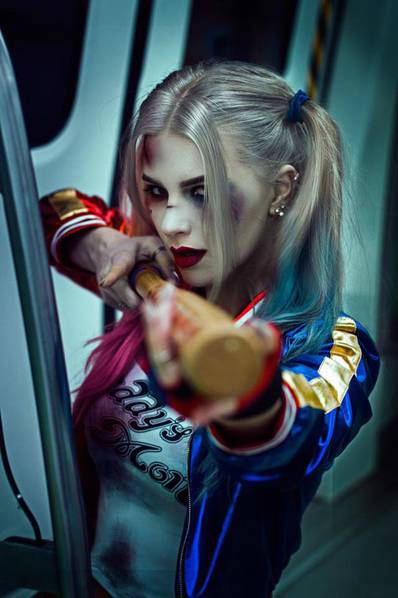 cosplay-Harley-Quinn-giong-y-het-nhu-trong-phim-11