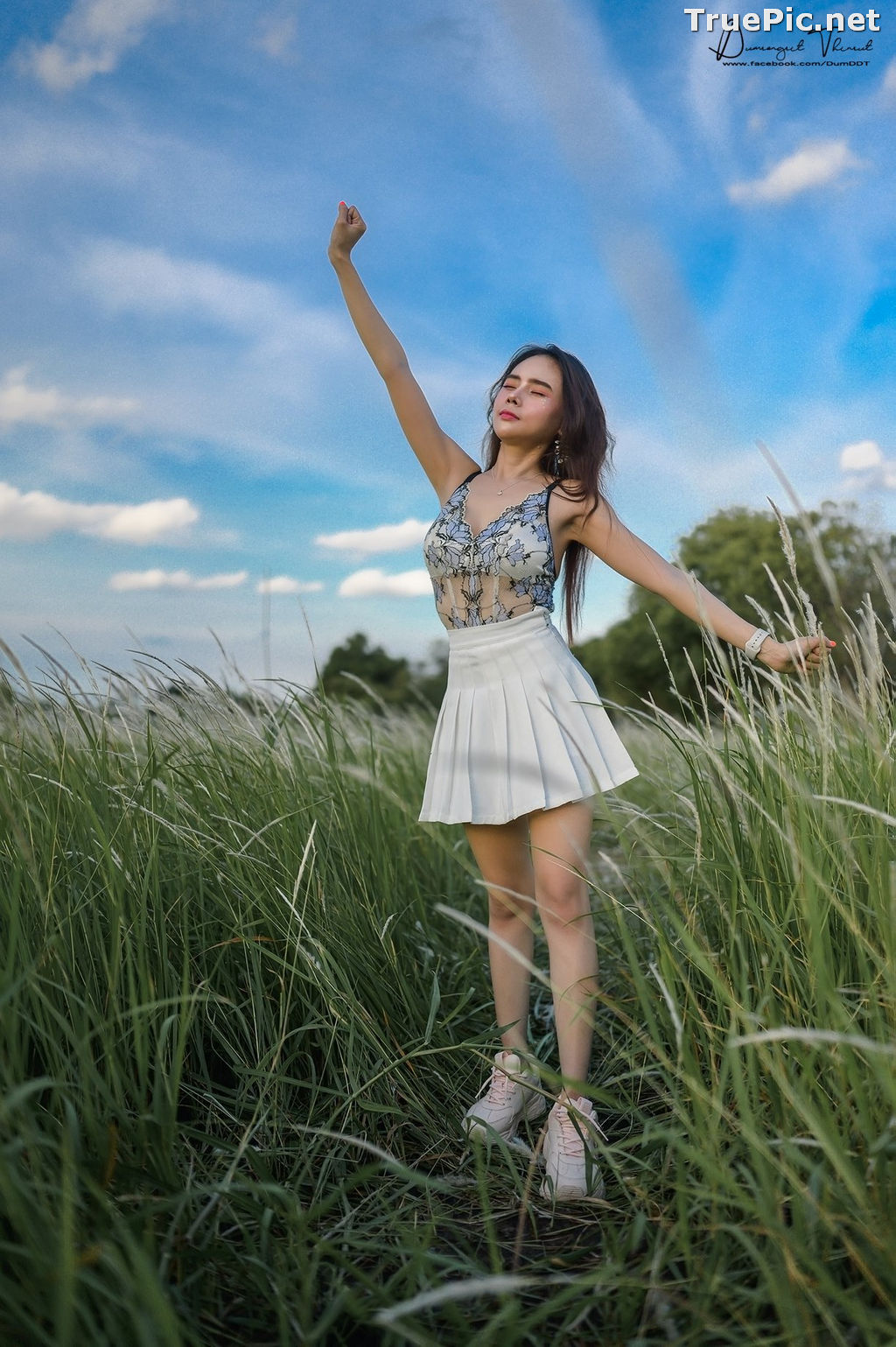 Image Thailand Model - Anusara Thaweesuk - Wild Grass Field - TruePic.net - Picture-10