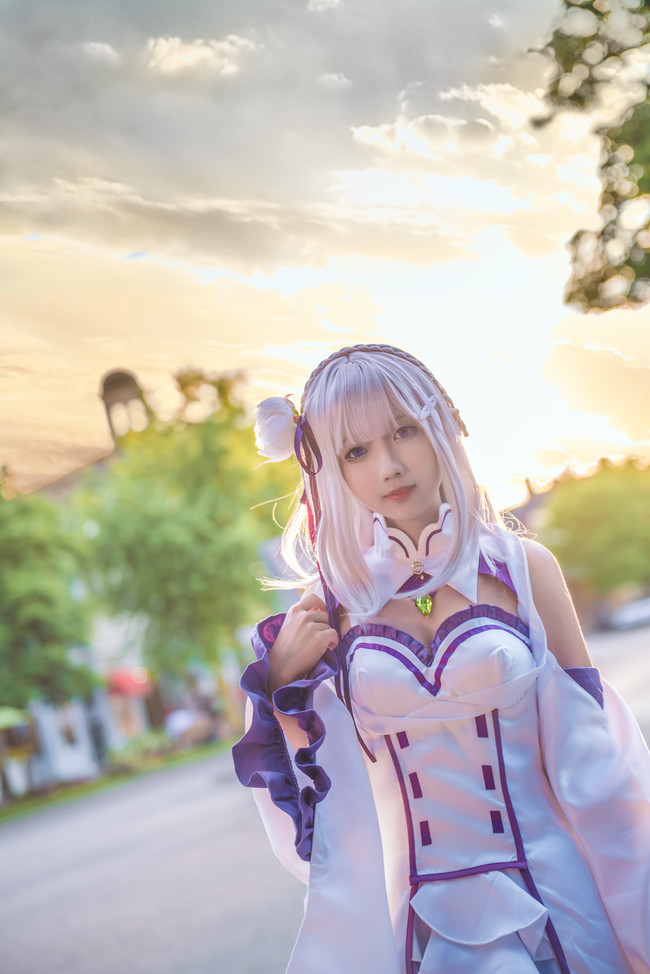 cosplay-cong-chua-toc-trang-truyen-tranh-Re:Zero-21