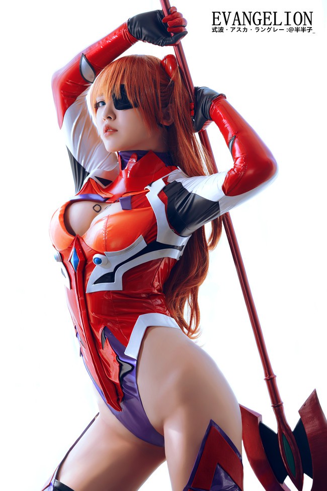 cosplay-anime-noi-tieng-nhat-ban-Asuka-LangleySoryu-2