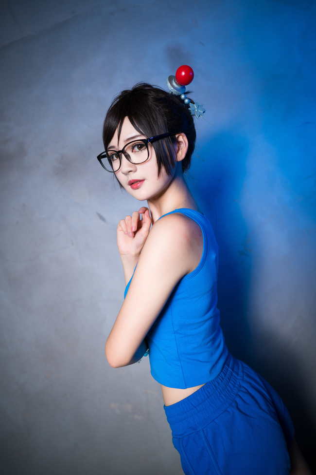 cosplay-co-nang-Me-quyen-ru-trong-over-watch-12