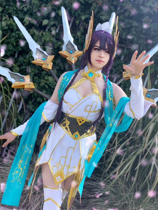 Báo động: Sneaky cosplay ngày càng sexy, quần áo cắt xén hở bạo khiến fan liên tục dính trap siêu kinh điển - Ảnh 18.