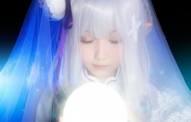 cosplay-cong-chua-toc-trang-truyen-tranh-Re:Zero-18