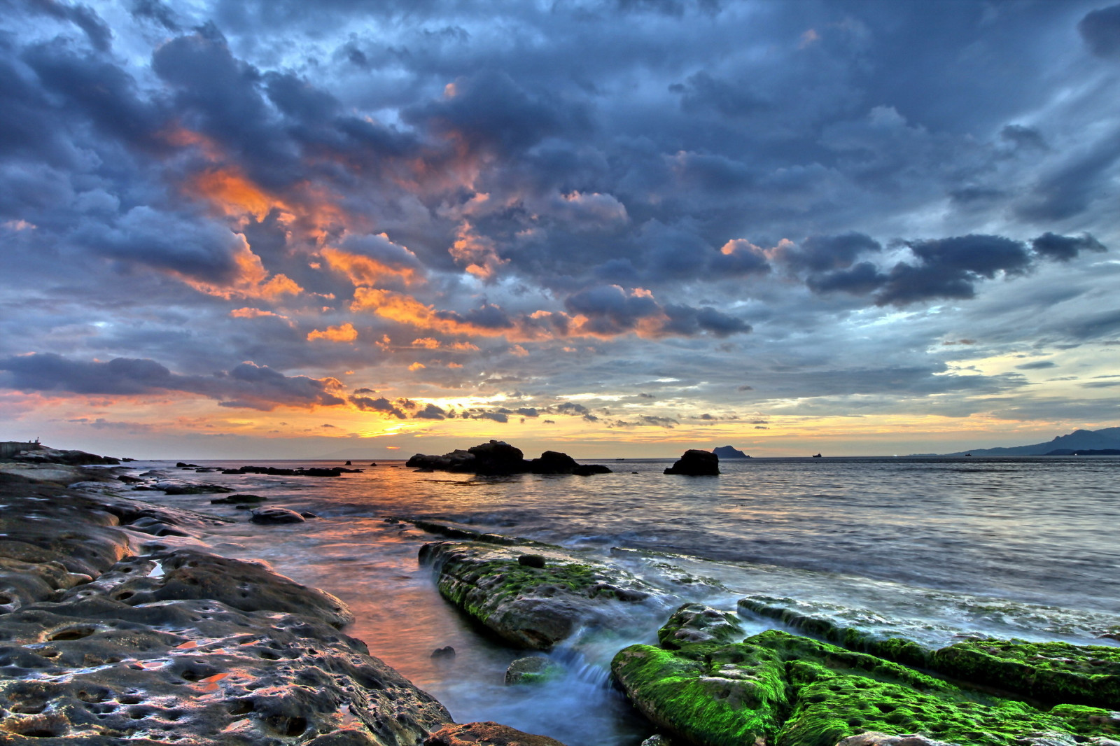 1, 1920x1280 px, beaches, clouds, coast, HDR, islands, landscapes, ocean, rocks, sea, shore, sky, stone, sunrise, sunset, waves