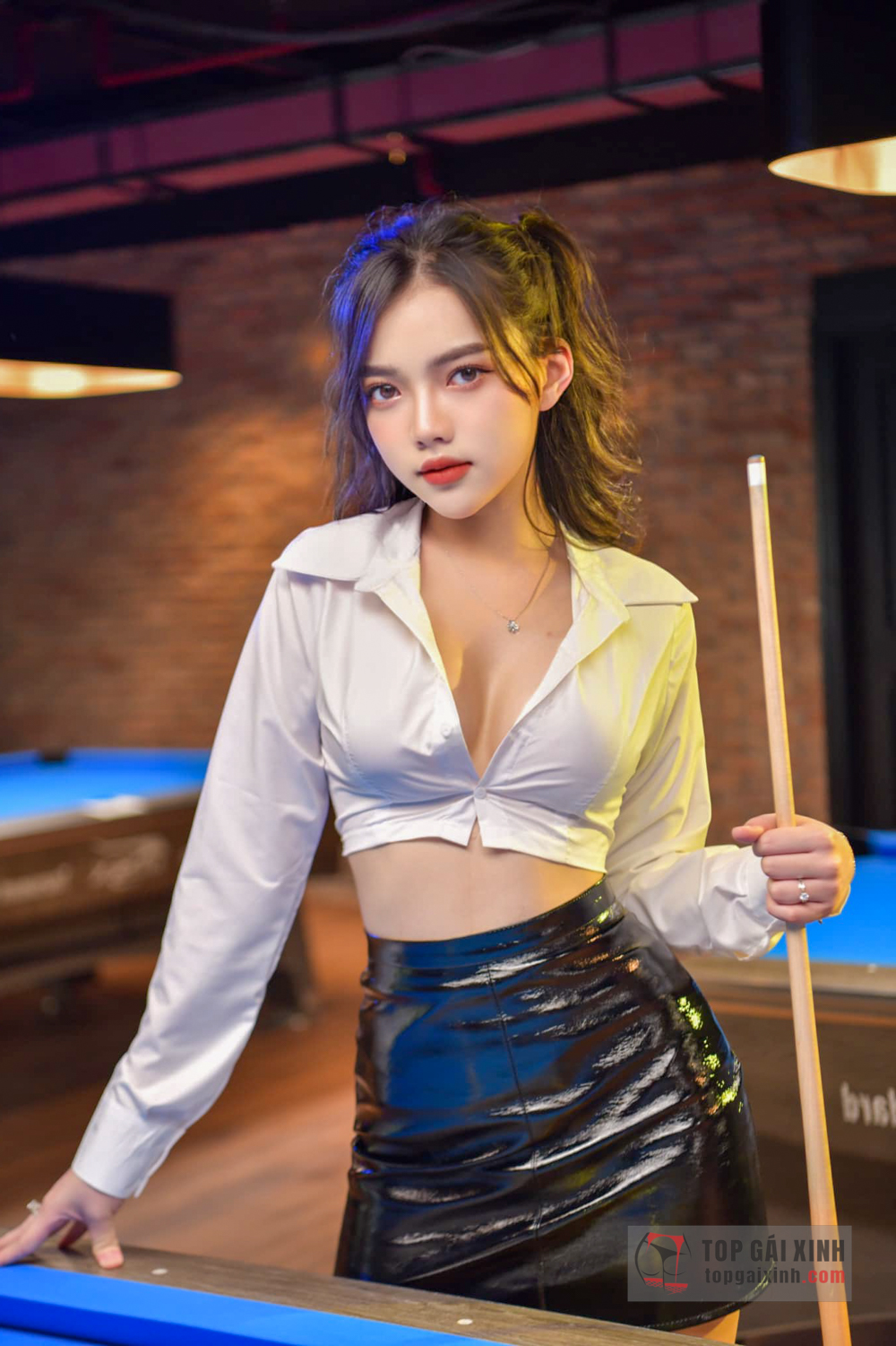 Cùng xem loạt ảnh bikini của hot girl 2000 Nguyễn Trà My!