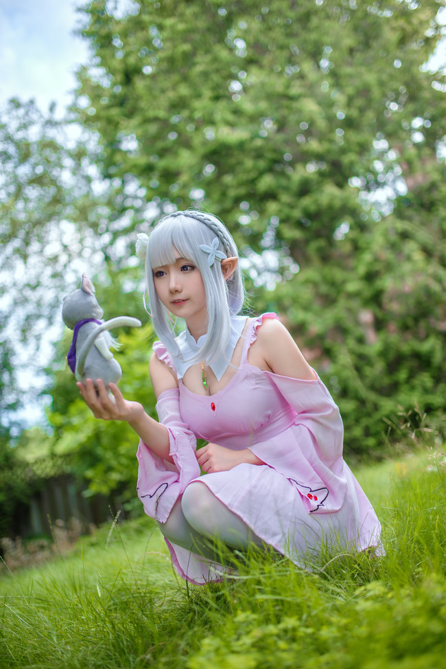 cosplay-cong-chua-toc-trang-truyen-tranh-Re:Zero-8