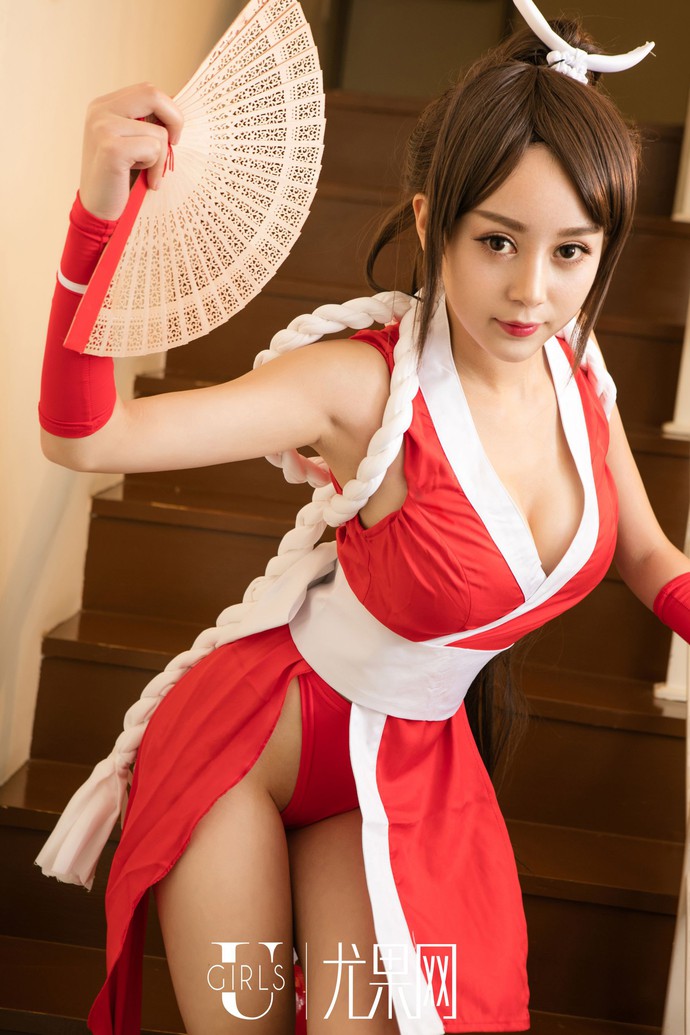 Cùng chiêm ngưỡng bộ cosplay bỏng mắt của Zhao Xiaomi - cô nàng người mẫu ngây thơ vô số tội - Ảnh 4.