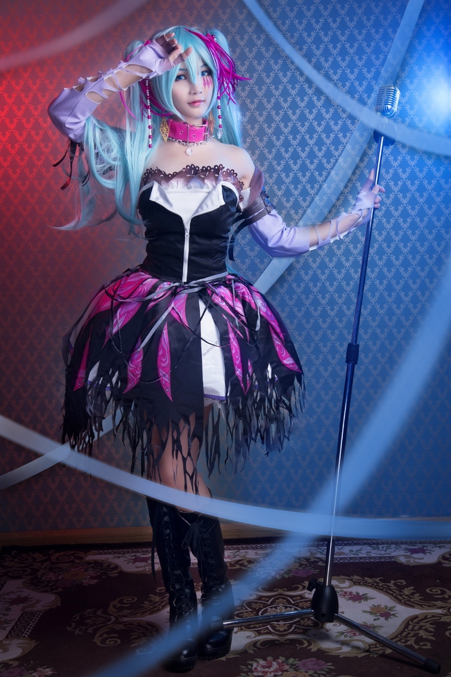 Cosplay Hatsune Miku cực dễ thương dành cho fan hâm mộ