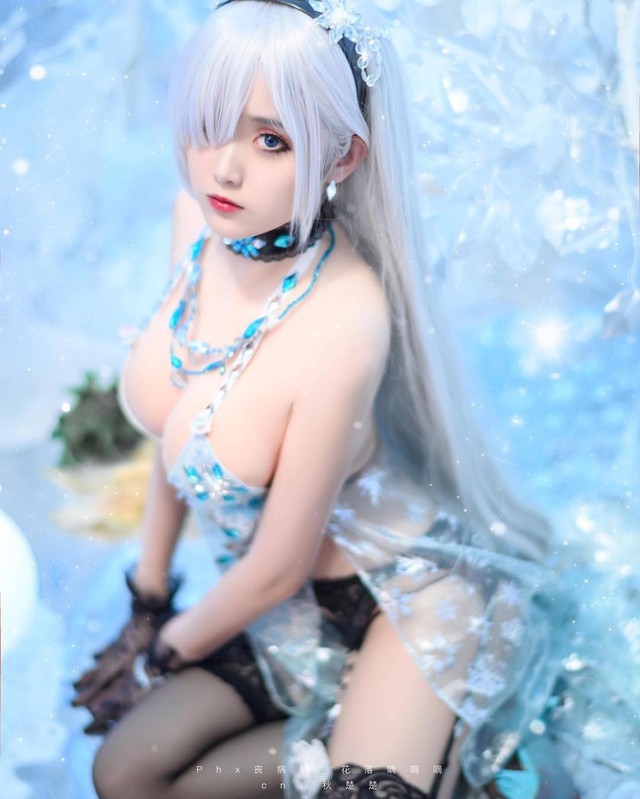 Ngắm bộ cosplay Anastasia trong Fate Grand Order nóng đến phát bỏng - Ảnh 1.