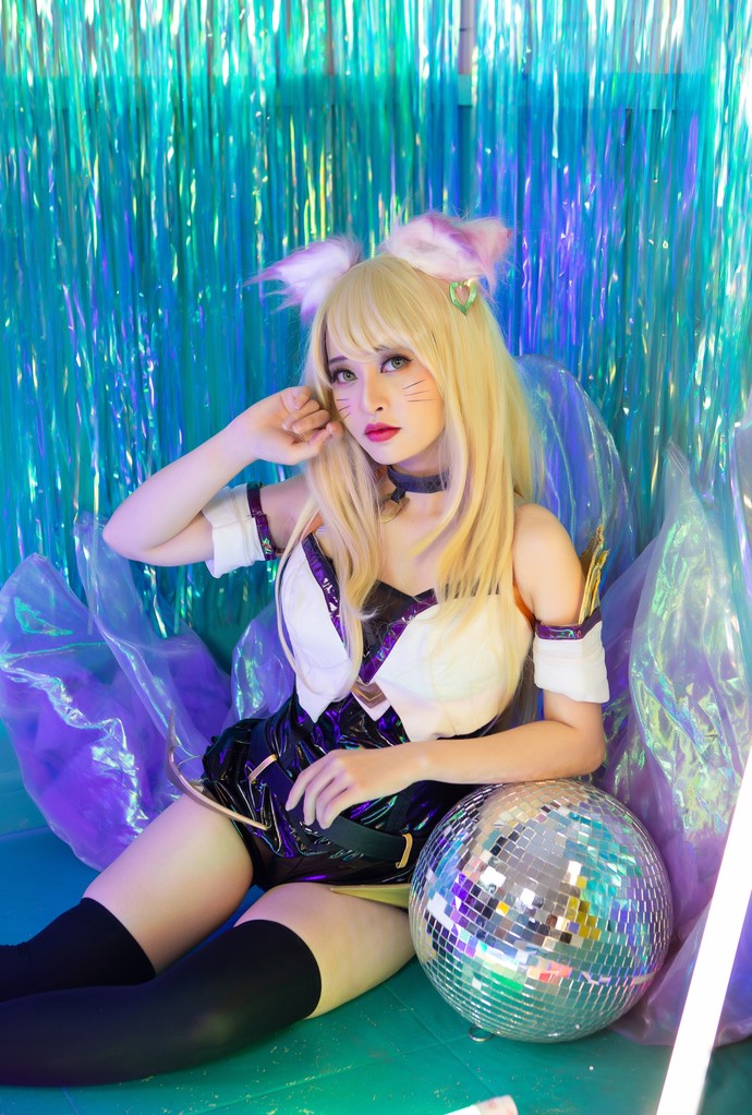 Chiêm ngưỡng bộ ảnh cosplay K/DA Ahri hút hồn của streamer Thảo Ngân - Ảnh 3.