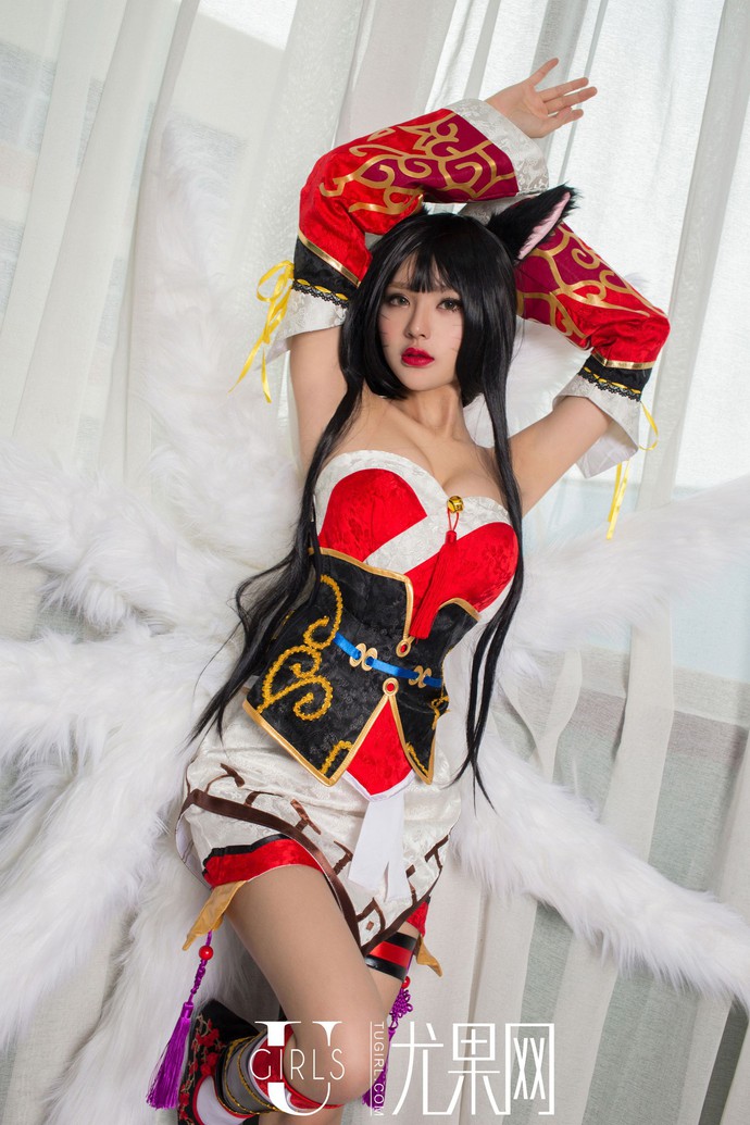 Ngất ngây với vòng ngực khủng của Xiang Chuan Ying trong bộ ảnh cosplay Ahri mới nhất - Ảnh 24.