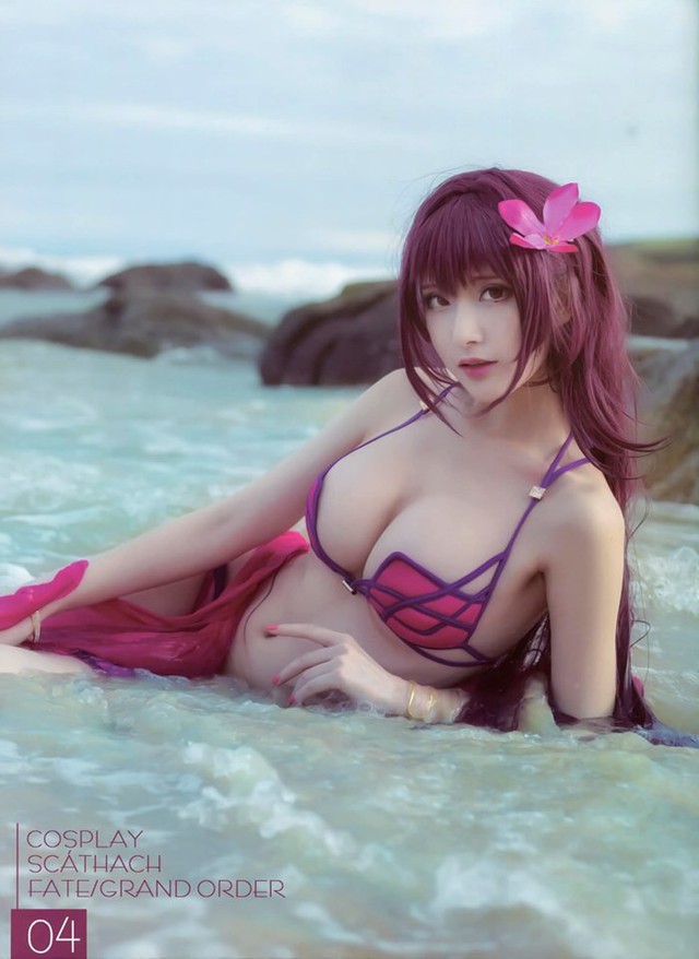 Chảy máu mũi với loạt ảnh cosplay Scathach diện bikini siêu gợi cảm - Ảnh 8.