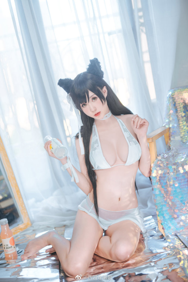 Xịt máu mũi khi ngắm loạt ảnh khoe thân táo bạo của cô nàng Atago trong Azur Lane - Ảnh 5.