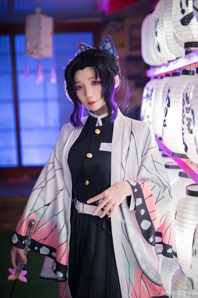 Trùng trụ Kochou Shinobu thoát tục tựa tiên nữ qua loạt ảnh cosplay đẹp mê hồn - Ảnh 4.