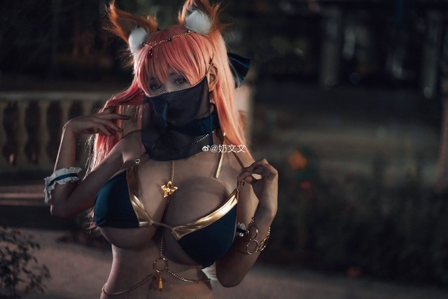 Nghẹt thở trước màn cosplay nàng cáo Tamamo no Mae trong FGO quá bốc lửa - Ảnh 4.