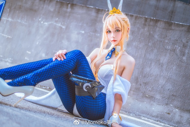 Ngắm nàng Vua nước Anh Arturia Pendragon bước ra đời thật qua loạt ảnh cosplay đẹp mắt - Ảnh 7.