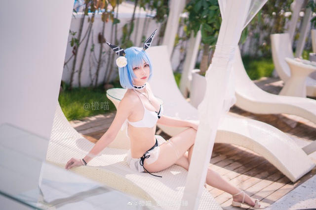 Bổ mắt khi ngắm gái xinh trong Azur Lane diện bikini khoe body cực nuột bên bể bơi - Ảnh 15.