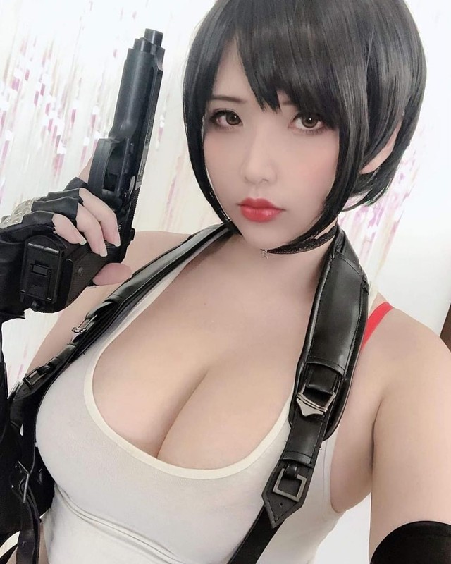 Nữ coser gốc Việt lưỡng long nhất thể Ada Wong của Resident Evil và Tifa của Final Fantasy vào làm một - Ảnh 3.