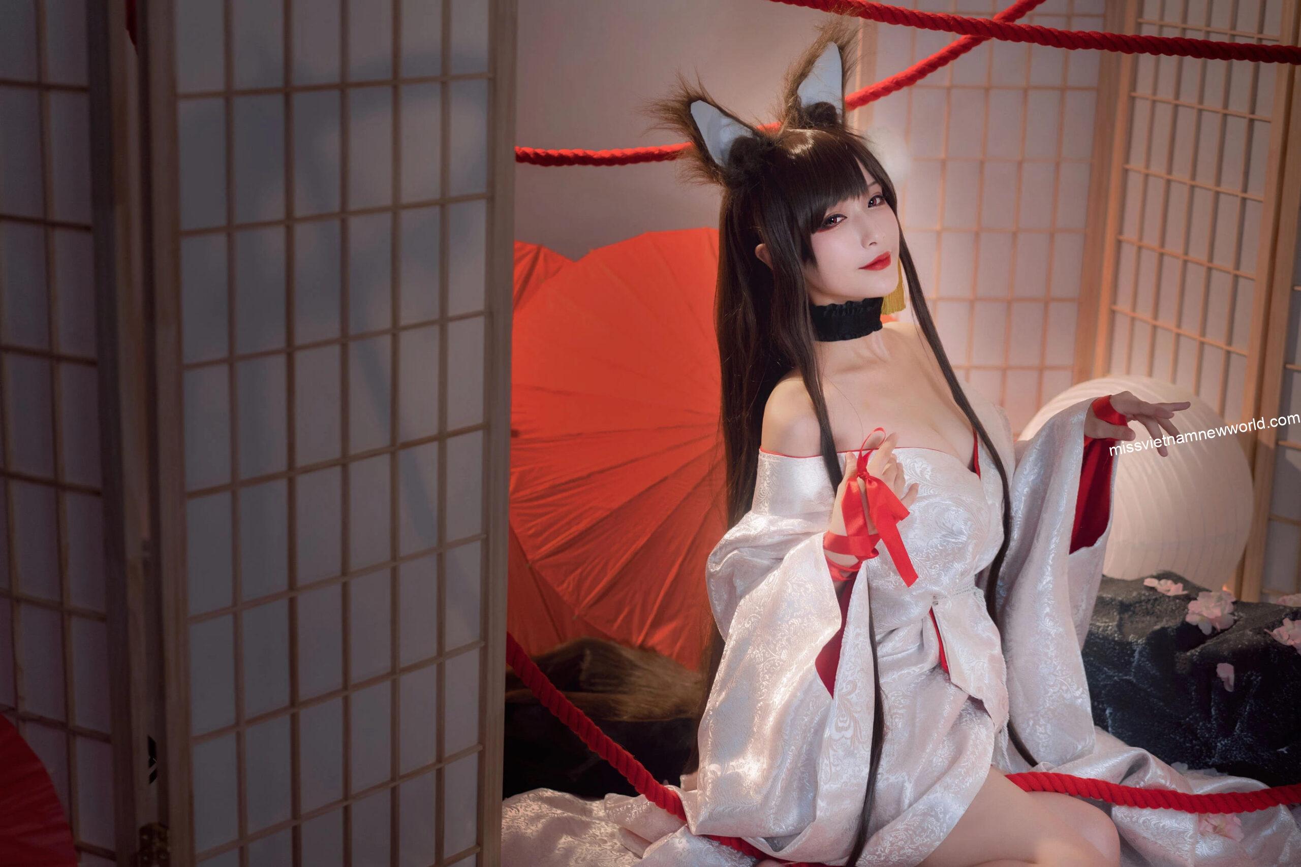 Cosplay-Akagi-Azur-Lane-Coser-Teppanyaki-Ghost-Dance-w-10