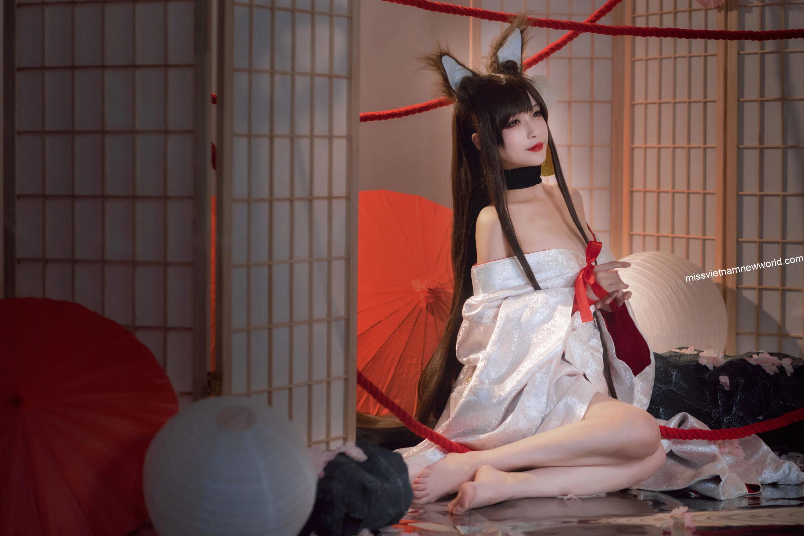 Cosplay-Akagi-Azur-Lane-Coser-Teppanyaki-Ghost-Dance-w-11