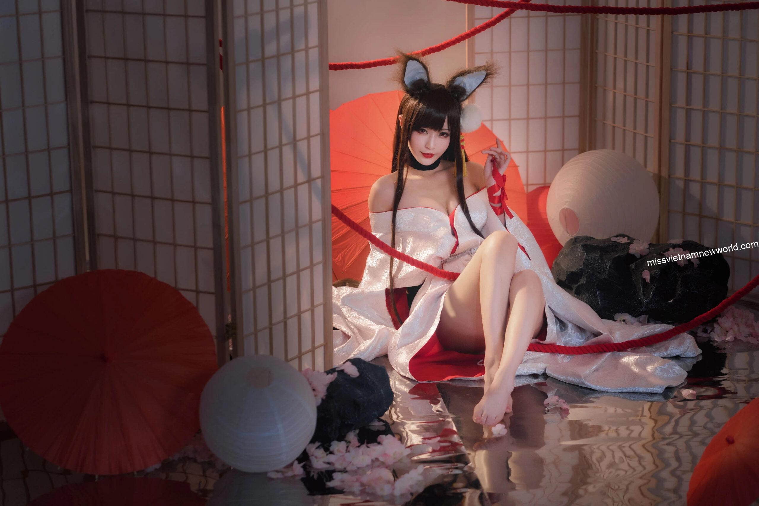 Cosplay-Akagi-Azur-Lane-Coser-Teppanyaki-Ghost-Dance-w-18