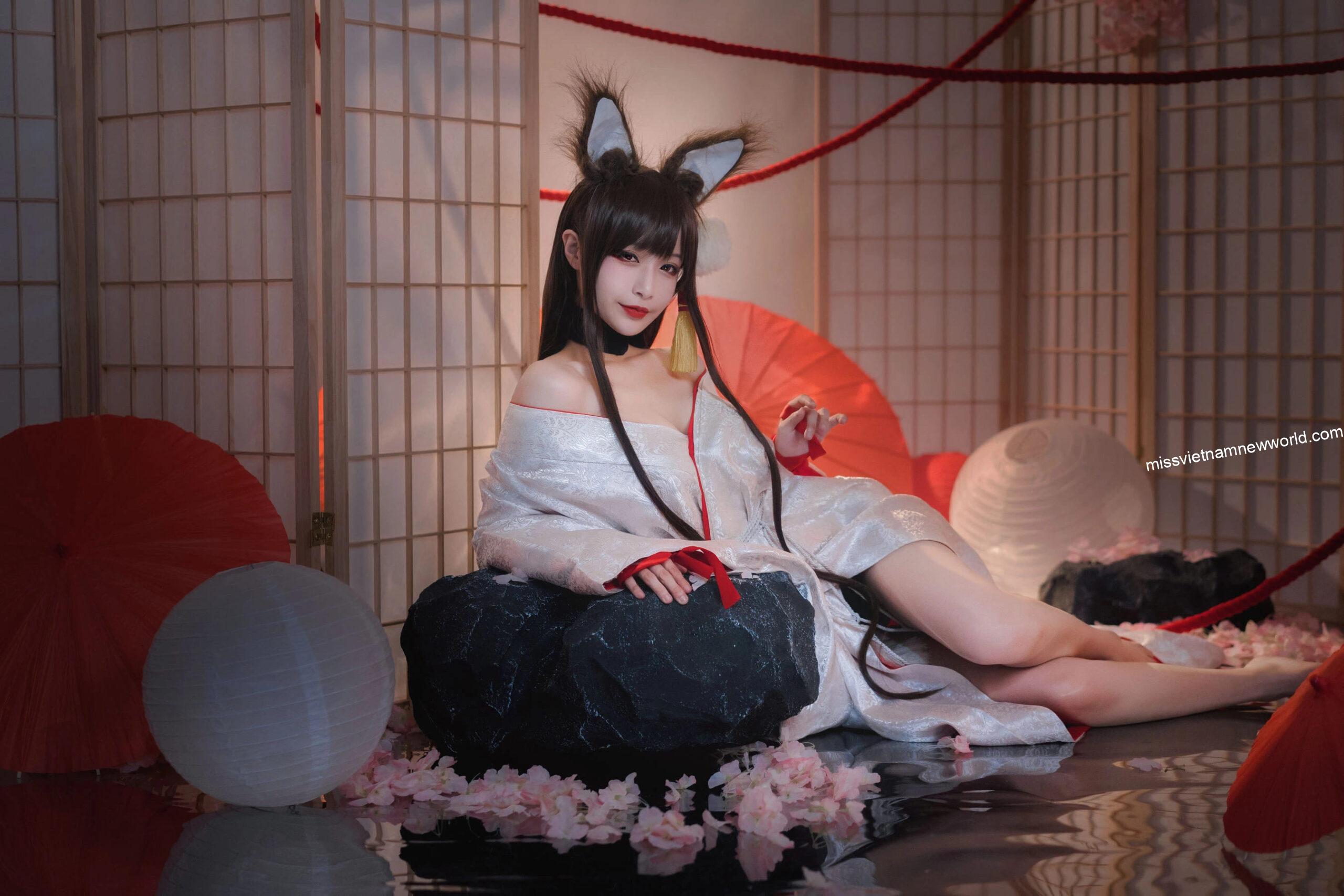 Cosplay-Akagi-Azur-Lane-Coser-Teppanyaki-Ghost-Dance-w-19