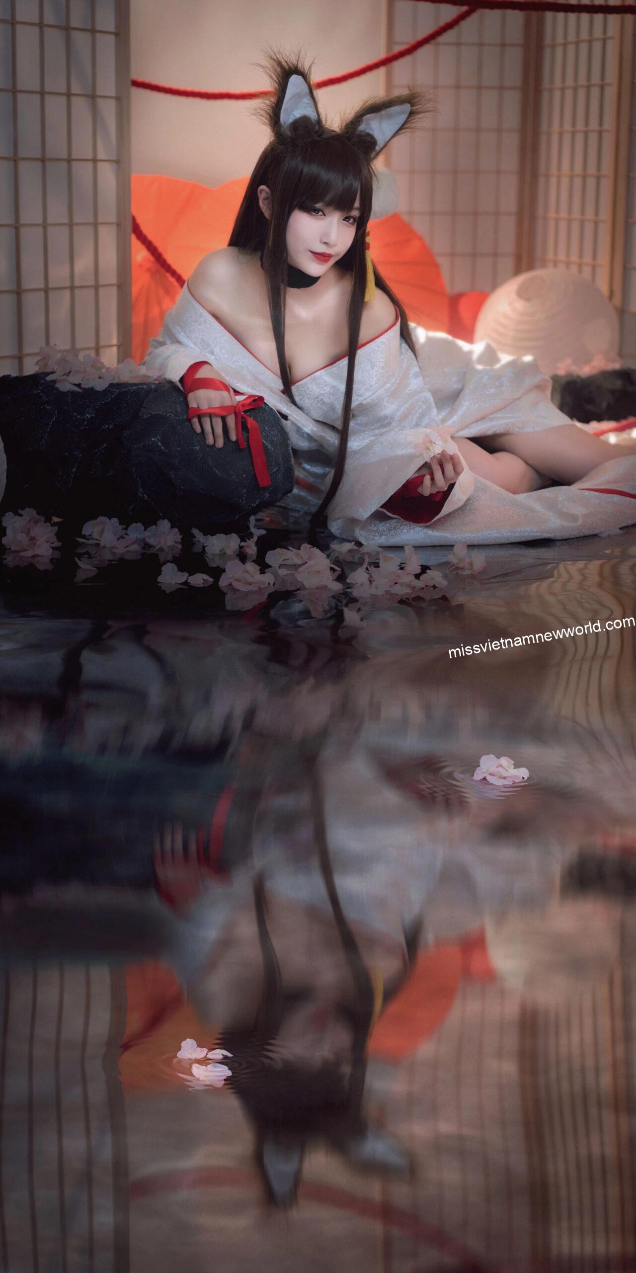 Cosplay-Akagi-Azur-Lane-Coser-Teppanyaki-Ghost-Dance-w-2