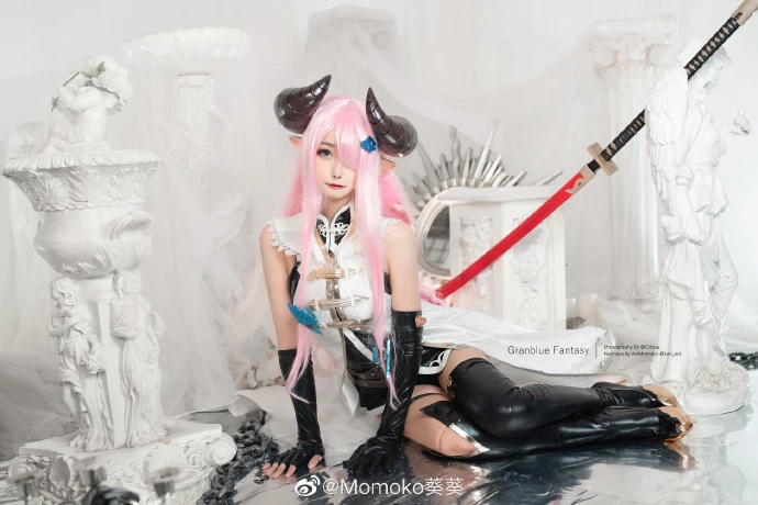 Momoko-Kwai-Kwai-hot-cosplay-narmaya (10)