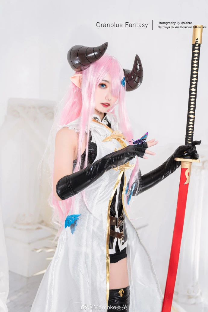 Momoko-Kwai-Kwai-hot-cosplay-narmaya (6)