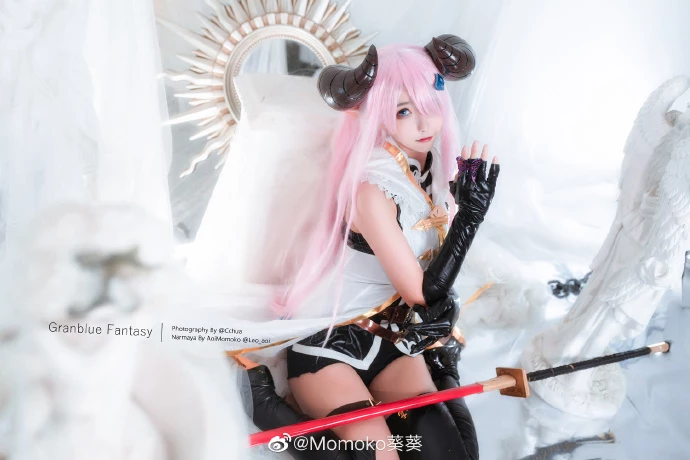 Momoko-Kwai-Kwai-hot-cosplay-narmaya (7)