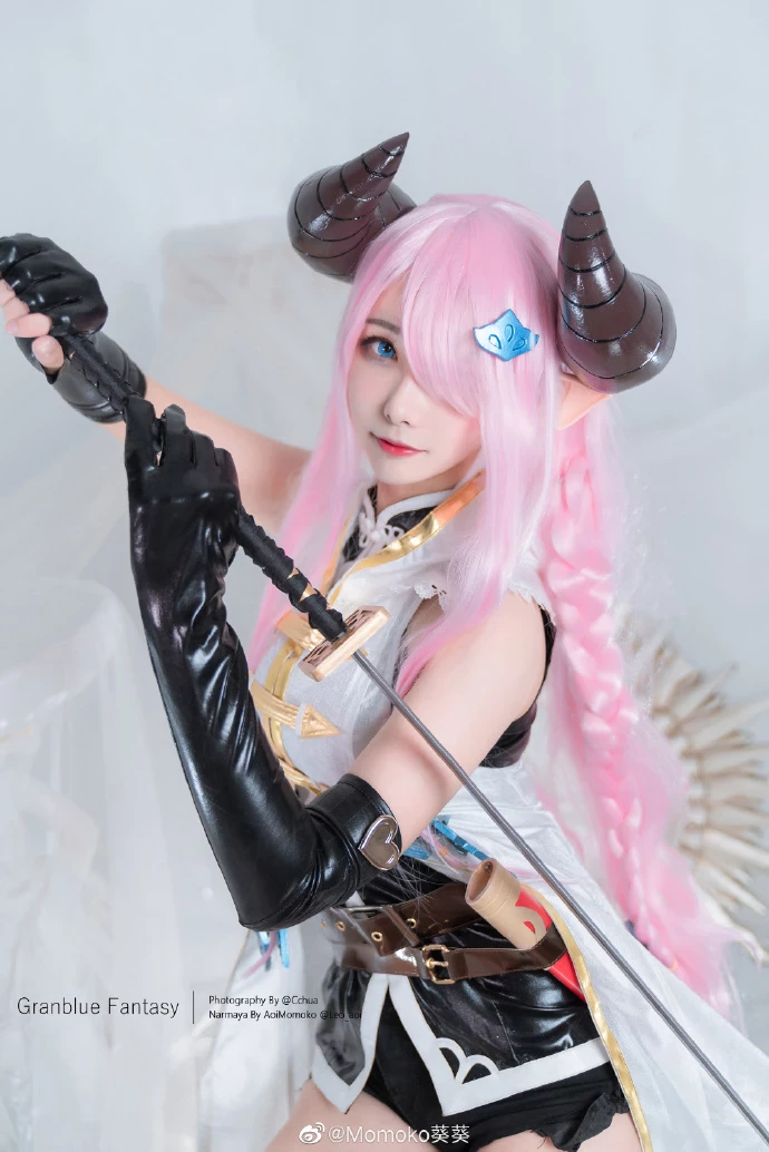 Momoko-Kwai-Kwai-hot-cosplay-narmaya (9)