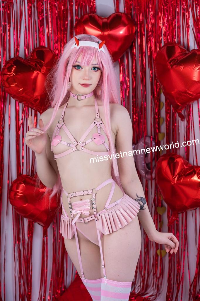 MoonDays-Zero-Two-Valentine-1