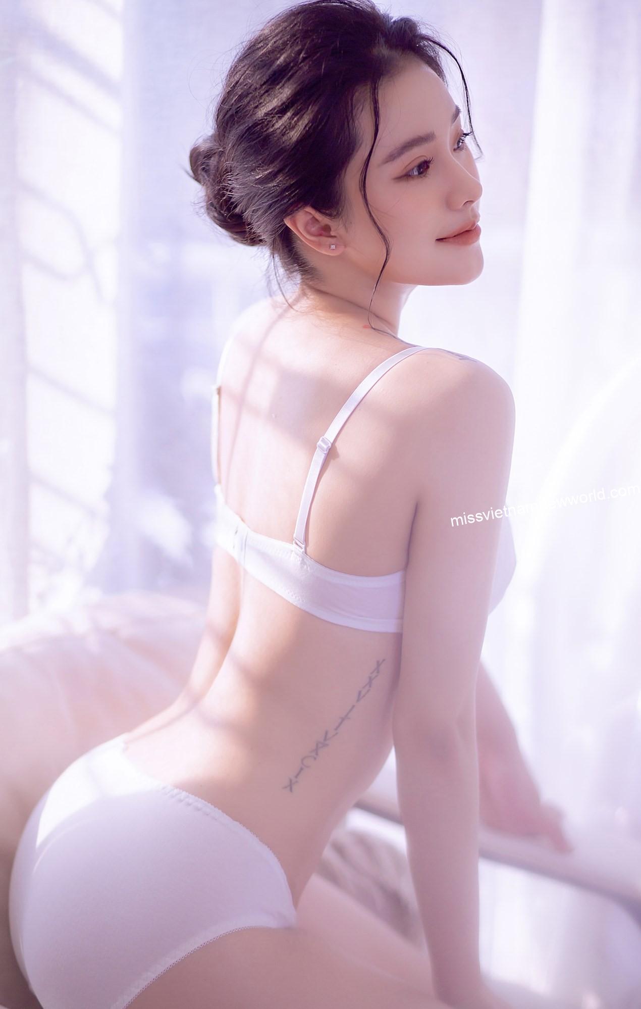 anh-hot-girl-thu-thuy-mac-bikini-tao-dang-cuc-sexy