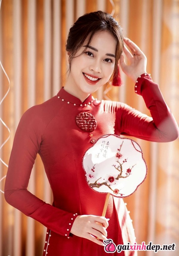 hot girl ao dai