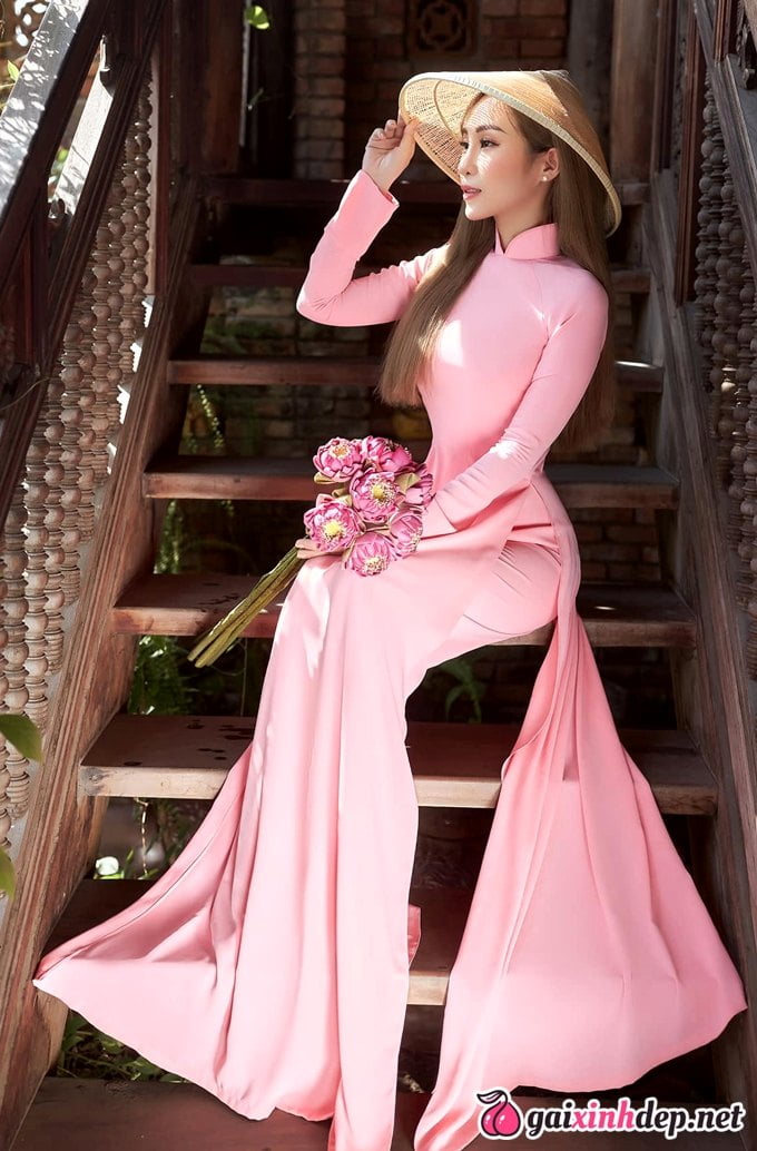 Ao Dai Ren Hong