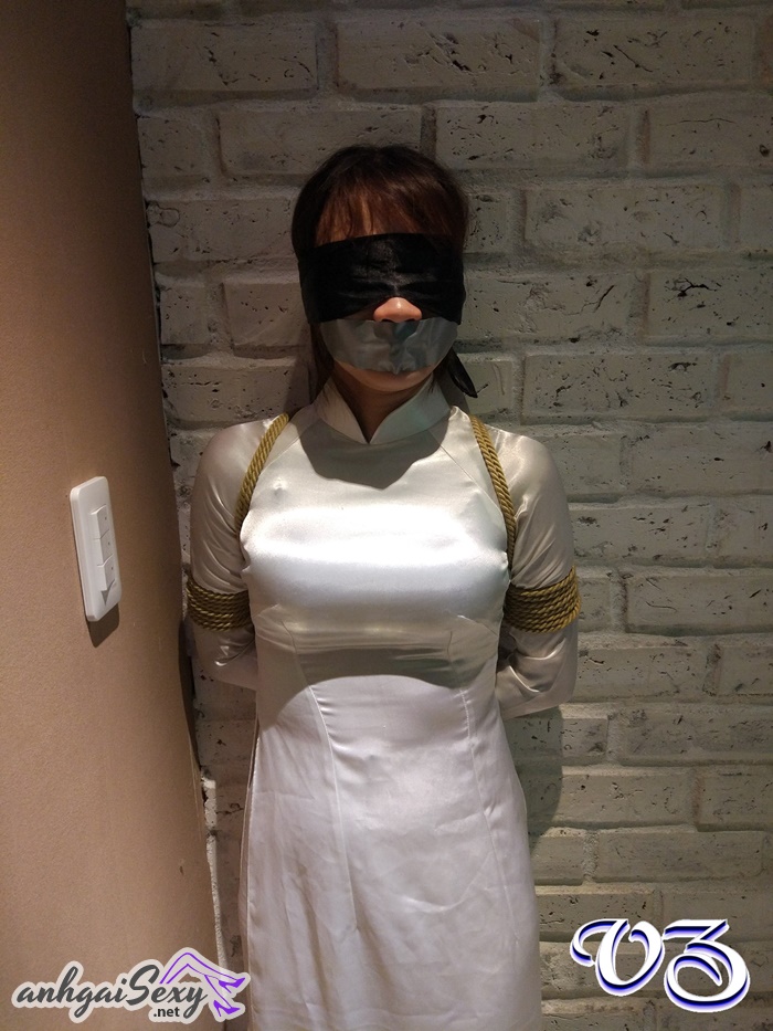 ao dai sexy bdsm 0