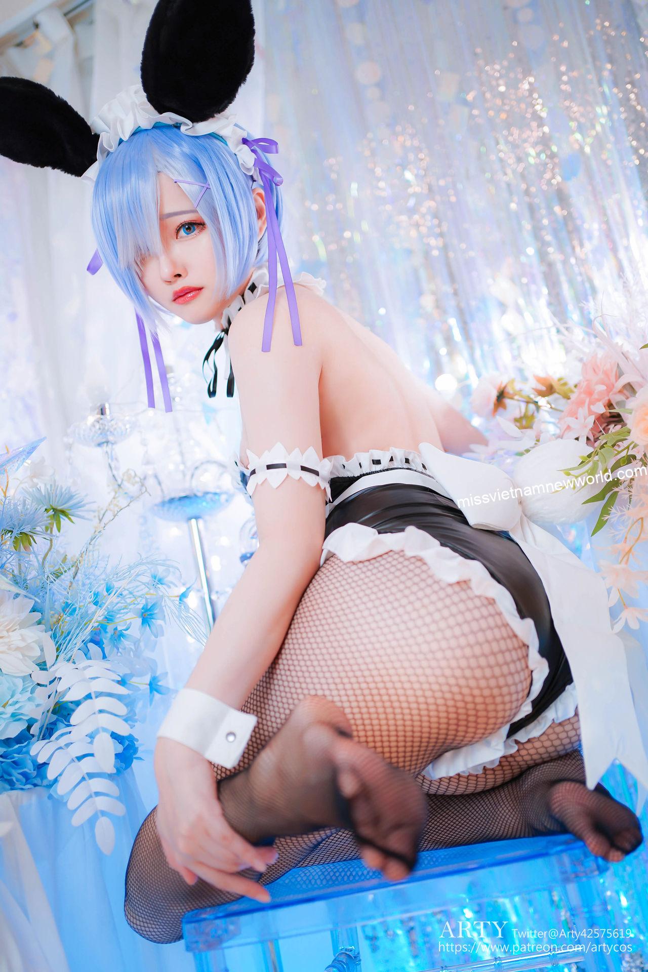 arty-huang-rem-bunny-suit-ver (17)