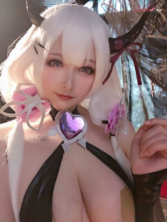 Bộ ảnh cosplay Ác quỷ và Bóng tối vô cùng sexy quyến rũ