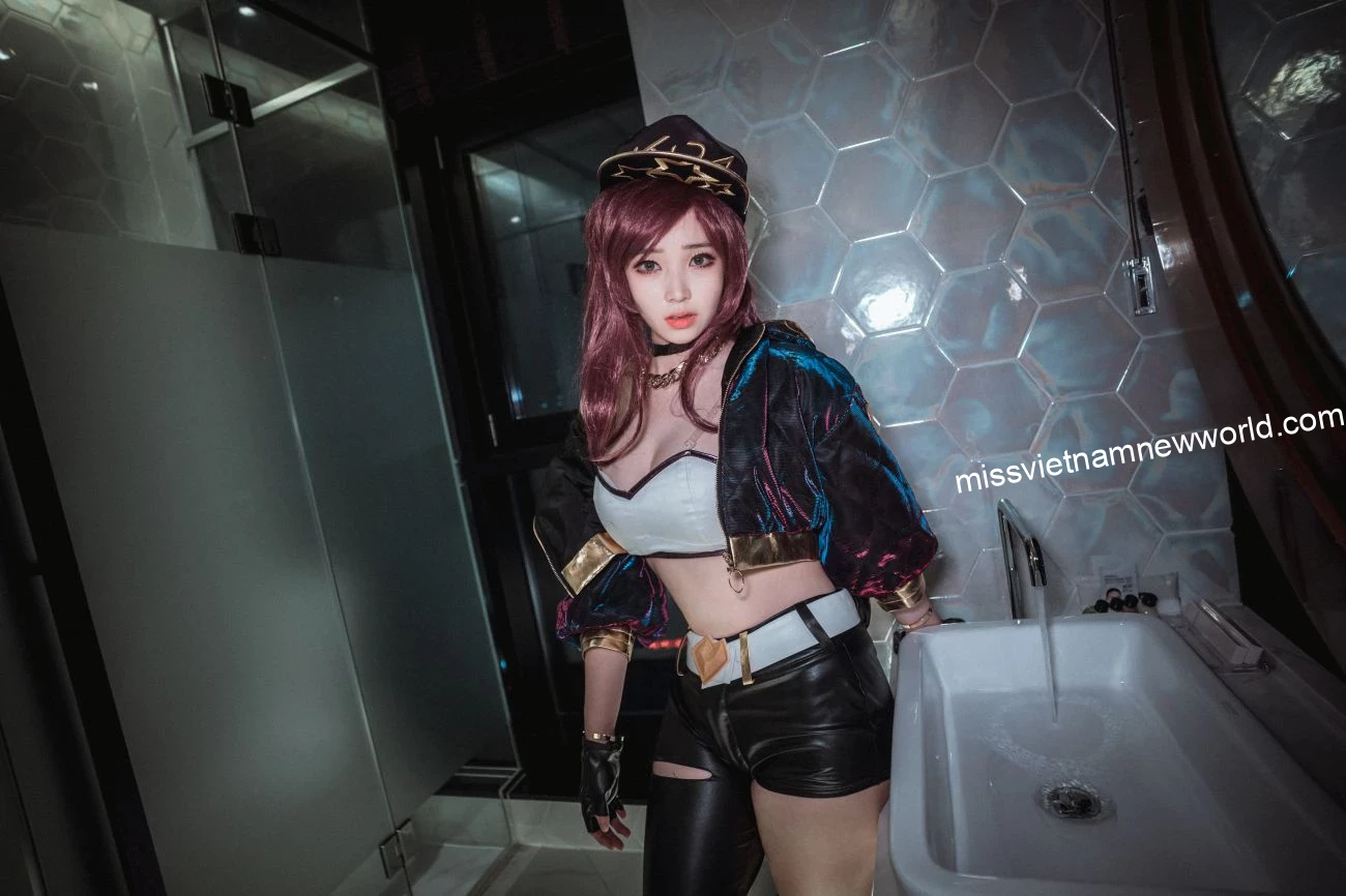 bambi-cosplay-kda-akali (13)