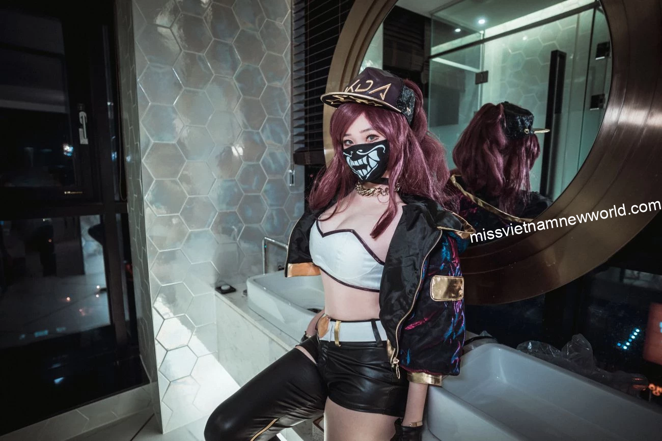 bambi-cosplay-kda-akali (17)