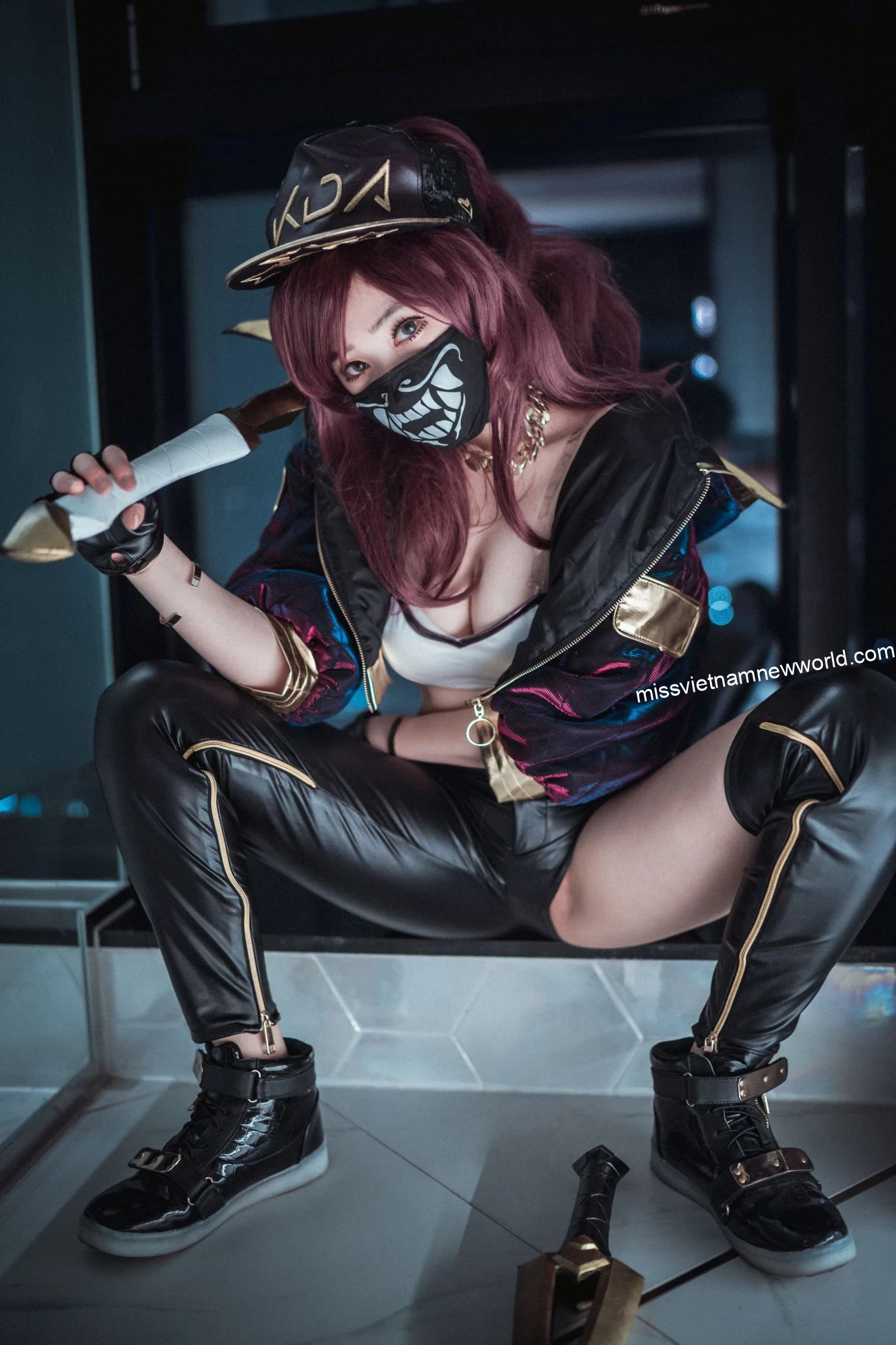 bambi-cosplay-kda-akali (18)