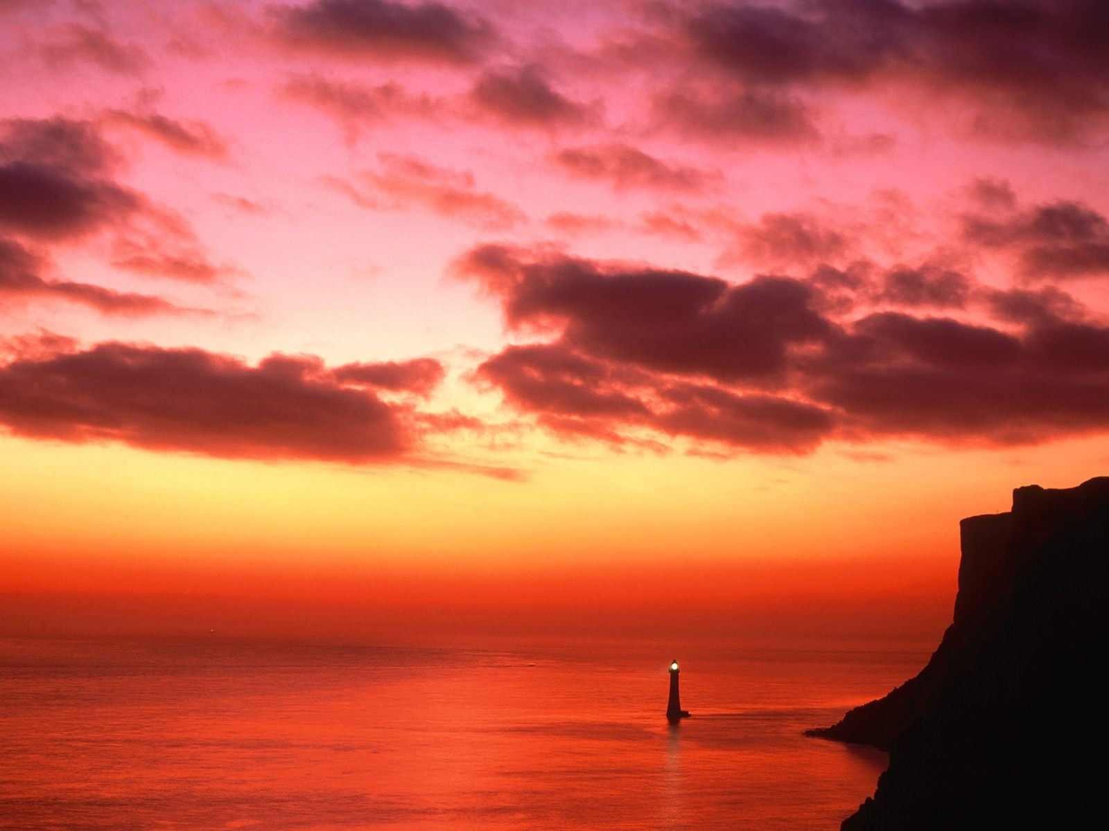 sunlight, sunset, sea, water, shore, sky, sunrise, calm, England, evening, morning, coast, Sun, horizon, atmosphere, dusk, Beacon, light, cloud, dawn, ocean, daytime, computer wallpaper, afterglow, red sky at morning