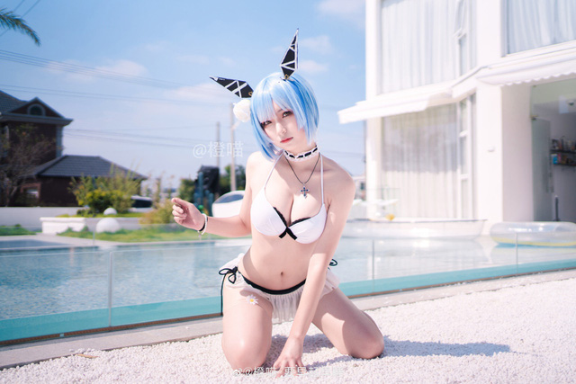 Bổ mắt khi ngắm gái xinh trong Azur Lane diện bikini khoe body cực nuột bên bể bơi - Hình 7