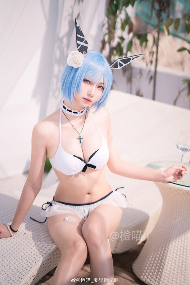 Bổ mắt khi ngắm gái xinh trong Azur Lane diện bikini khoe body cực nuột bên bể bơi - Hình 10