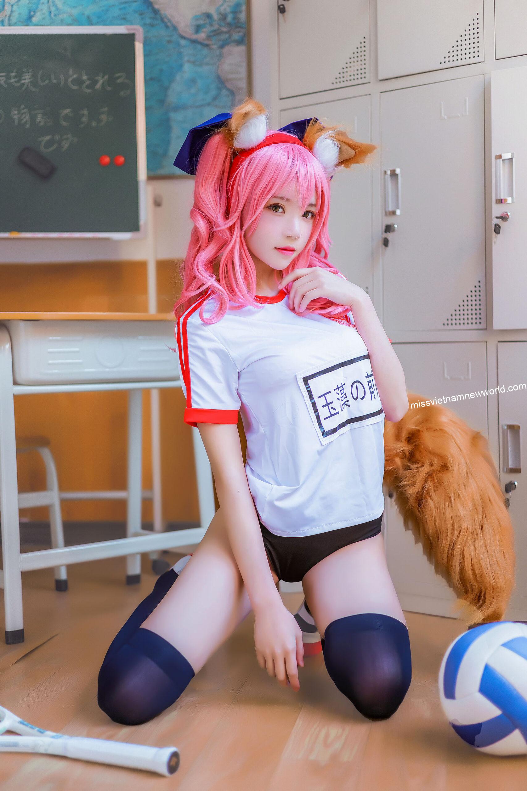 cherry-meow-cosplay-tamamo-no-mae-gym-suit (7)