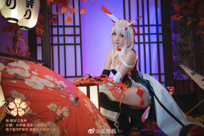 chinese-azur-lane-ayanami-cosplay (12)