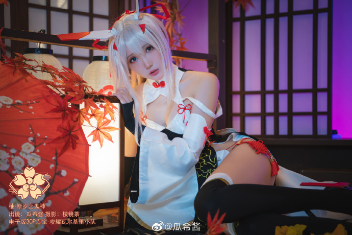 chinese-azur-lane-ayanami-cosplay (8)