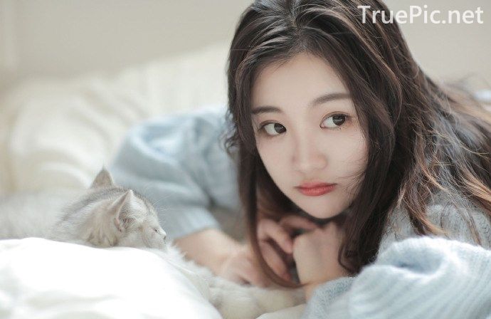 Chinese cute model - The Beautiful Lazy Cat