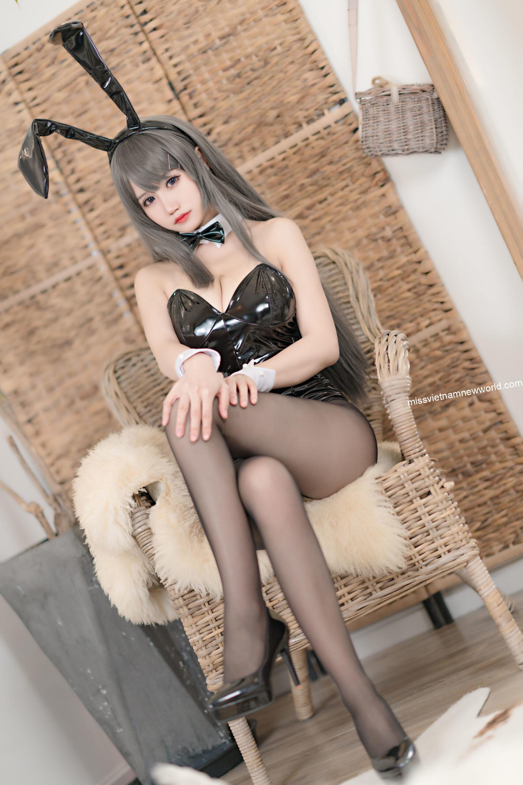 chiyo-ogura-w-cosplay-mai-bunny