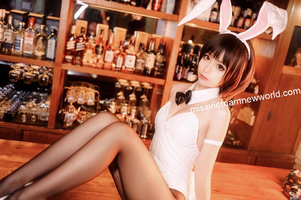 chunmomo-cosplay-megumi-kato-bunny-suit (5)